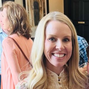 Meet your Posher, Laura